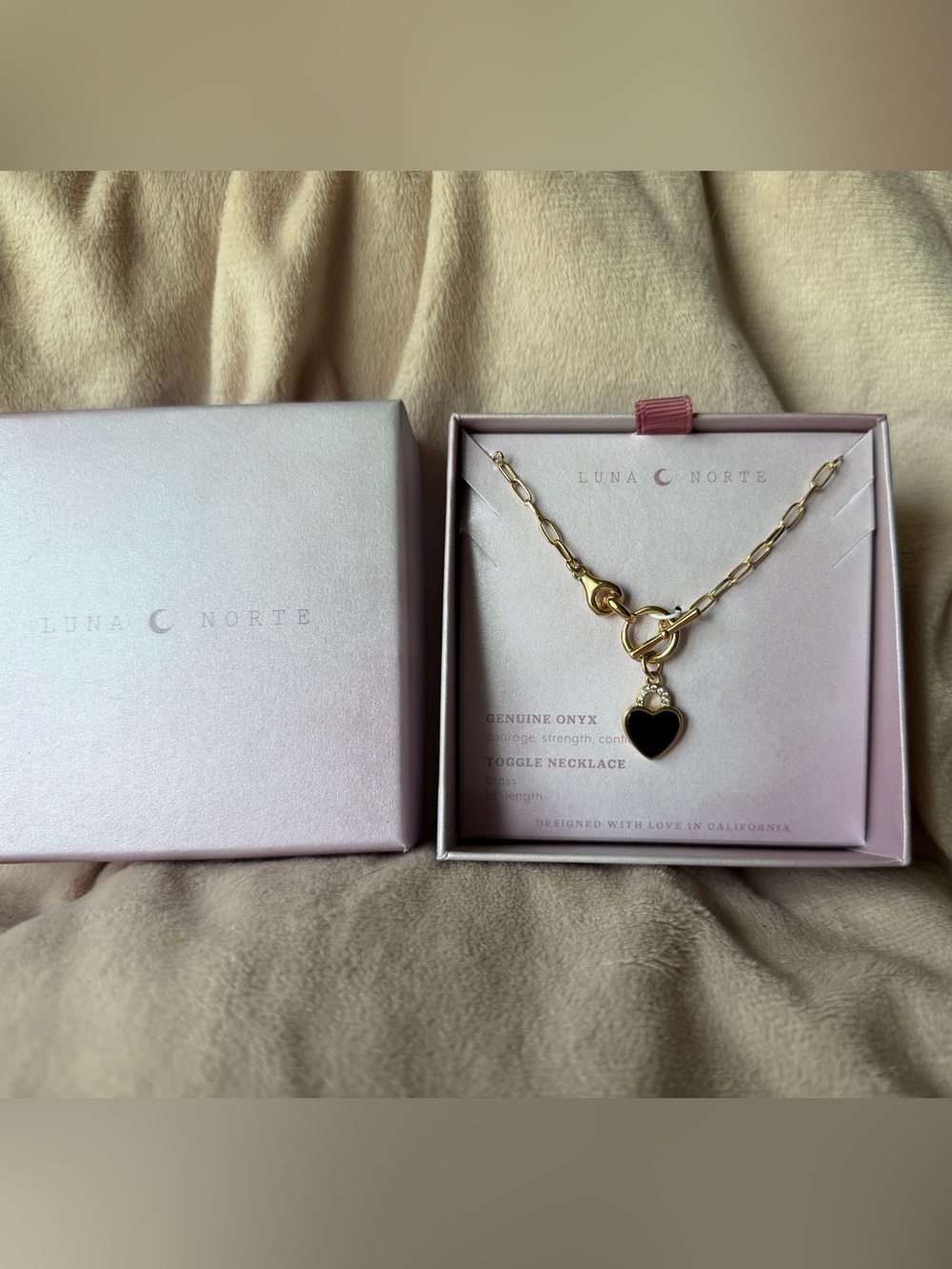 Luna Norte Gold Toggle Necklace with Black Heart Onyx Pendant NWOT